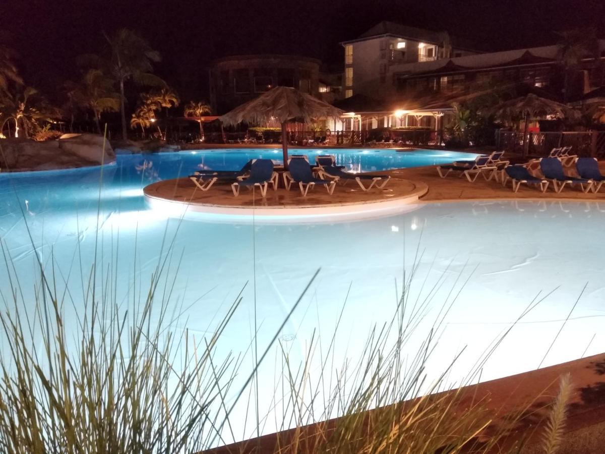Studio Avec Grande Piscine, Plage Cannelle Caraibes Saint-Francois  Ngoại thất bức ảnh