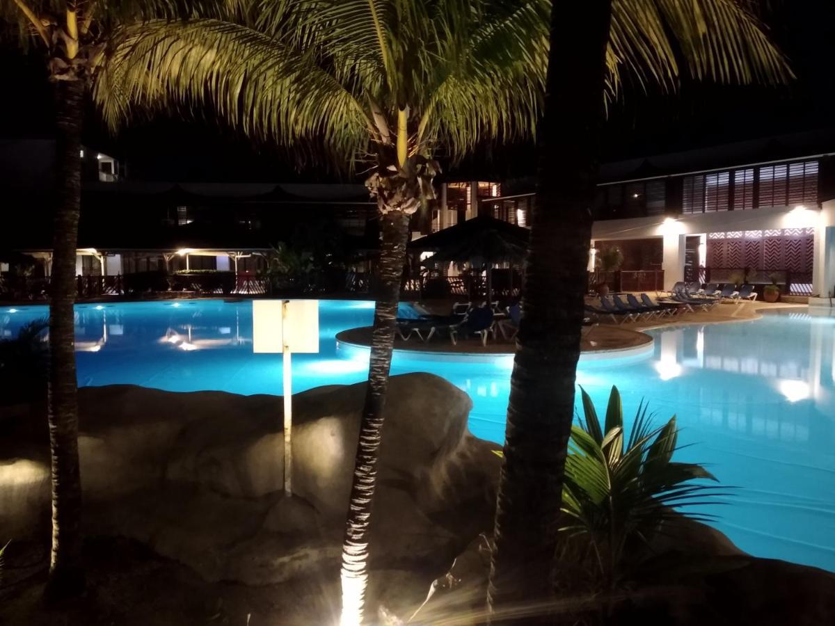 Studio Avec Grande Piscine, Plage Cannelle Caraibes Saint-Francois  Ngoại thất bức ảnh